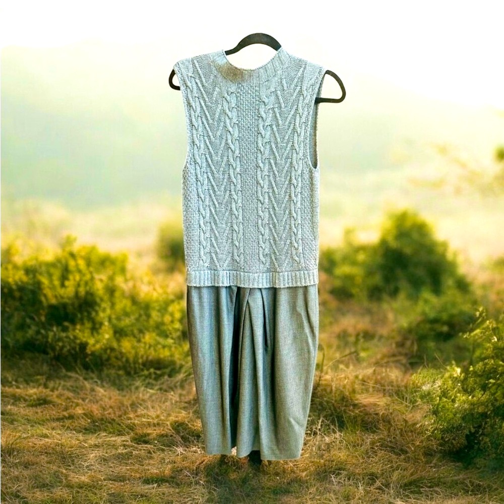 MaxMara Studio 2 in 1 Sleeveless  sweater dress size 10 Elegant Gray
